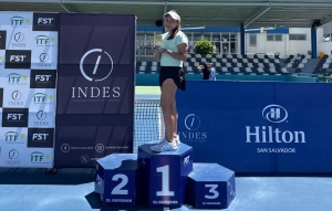 Alison Oliva se coronó en el J30 del Salvador